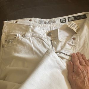 White jeans like new